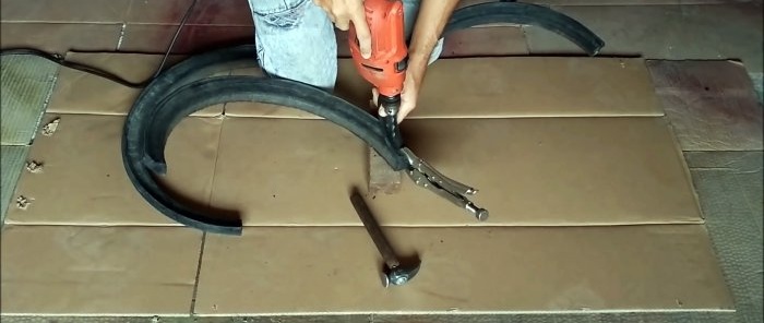 Making a garden chair from old tires