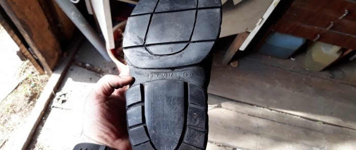 Come aggiornare rapidamente le vecchie suole delle scarpe