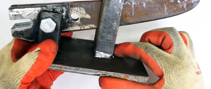 Hur man gör en hävarmsax för att klippa stavar och vajer