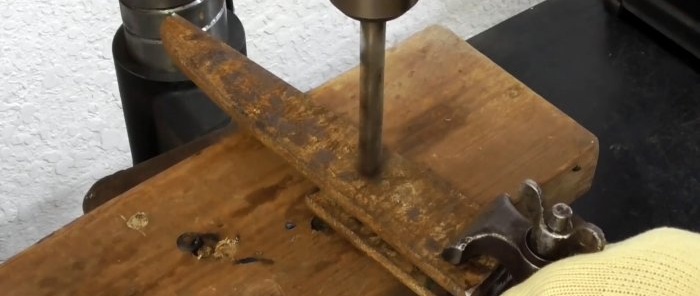 Sådan laver du en håndtagssaks til at klippe stænger og ledninger