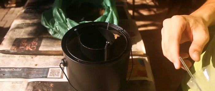 การใช้กระป๋องที่เป็นประโยชน์: วิธีทำเตาอบขนาดเล็กสำหรับทำอาหารกลางแจ้ง