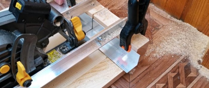 How to make a simple miter saw from a circular saw