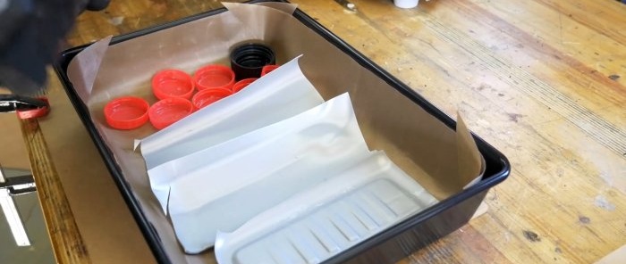 Plastik kapaklardan ve teneke kutulardan tabure oturağı nasıl yapılır