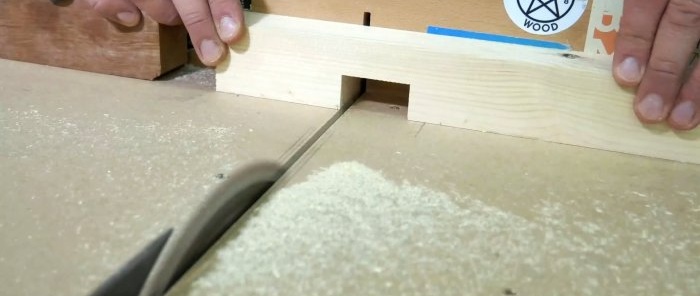 Comment fabriquer un siège de tabouret à partir de couvercles et de bidons en plastique