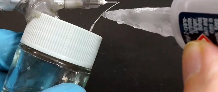 איך להכין מיני מברשת אוויר פשוטה ממזרקים