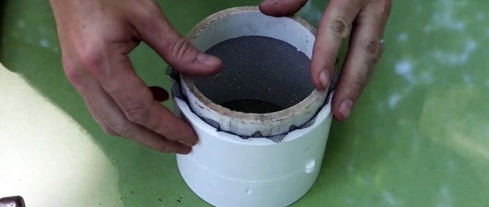 Come far funzionare i vermi del compost Realizzare una torre di vermicompostaggio per le aiuole