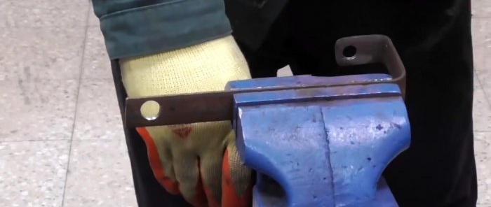 How to make an injection propane burner from a piece of pipe