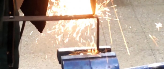 Jak vyrobit vstřikovací propanový hořák z kusu trubky