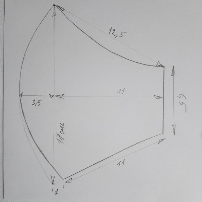 A detailed master class on making a light, comfortable mask from a T-shirt