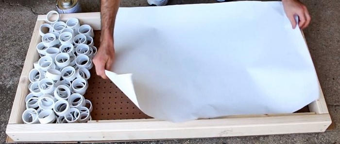 Ako vyrobiť dekoratívnu mriežku z PVC rúrky