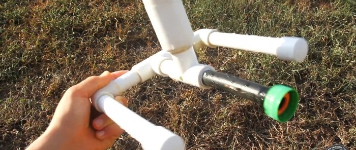 Hvordan lage en vanningssprinkler fra PVC-rør