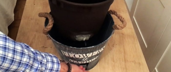 Как да си направим вълшебен кран с безкраен поток за декорация на градината