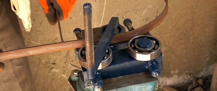 Как да направите проста машина за огъване