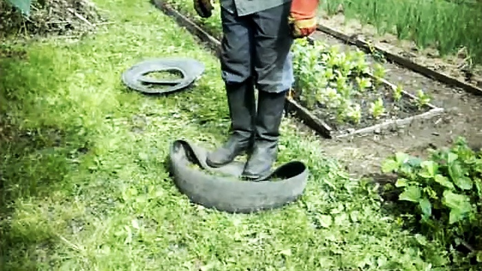 Cómo utilizar neumáticos de coche en el jardín.