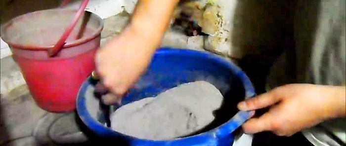 Cách trộn vữa lò cực bền không bị nứt