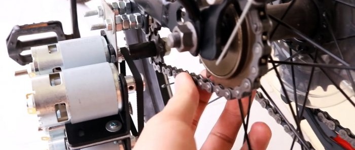 كيفية صنع دراجة كهربائية قوية باستخدام 4 محركات منخفضة الطاقة