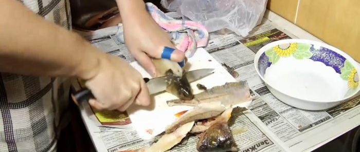 Tips van ervaren vissers 3 manieren om baars snel en zonder vuil schoon te maken