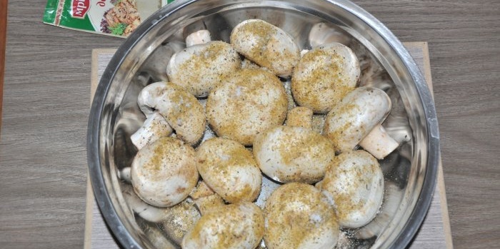 How to pickle champignons for delicious results