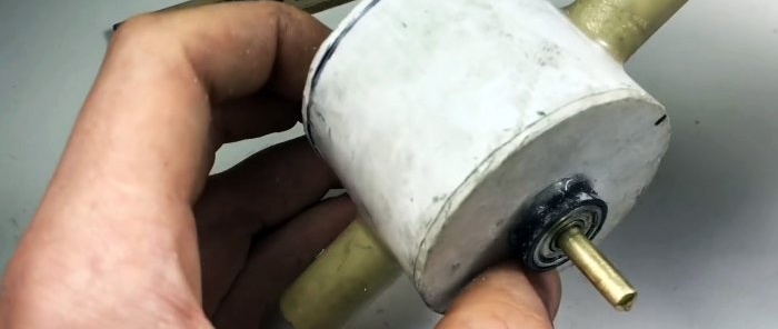 كيفية صنع مضخة لمفك البراغي