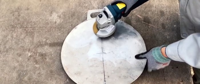 Hoe maak je een kampkoekenpan van een stuk roestvrij staal