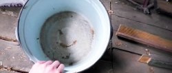 How to make a dryer for vegetables and fruits from a leaky pan