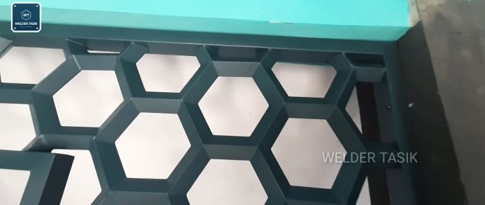 Paano magwelding ng magandang honeycomb partition mula sa isang profile pipe