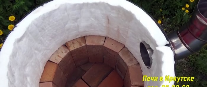 Making a tandoor from a barrel with an insulated bottom without mortar