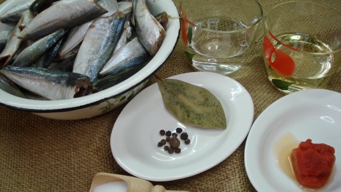 Naghahanda kami ng masarap na de-latang isda na walang autoclave