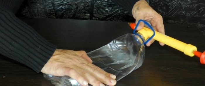 Iš PET butelio pagaminkime domkratą, kuris taps nepakeičiamu pagalbininku kasdieniame gyvenime