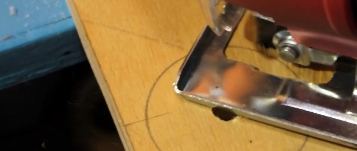 Comment fabriquer un pistolet de montage à partir d'un morceau de tuyau en PVC
