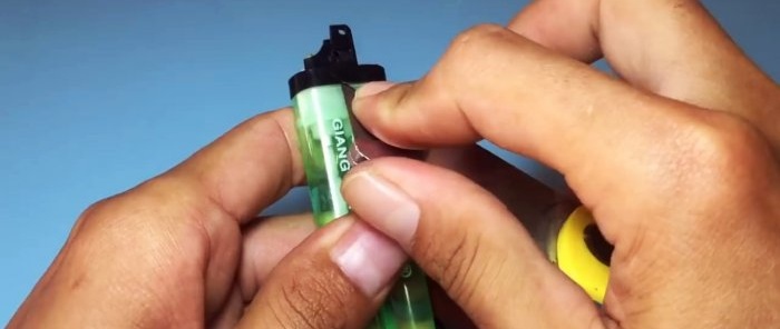 Hvordan koble en lighter til en gassbrenner når det ikke er noen sylinder