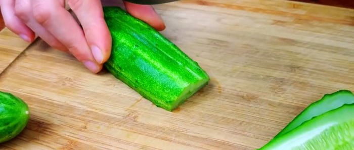 I no longer buy cucumbers in winter. Super way to freeze cucumbers.
