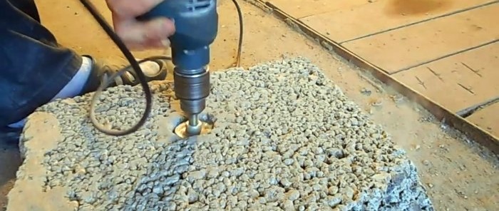 Quick production of a crown of any size for drilling a wall