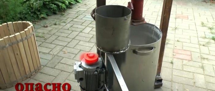 Paano gumawa ng isang malakas na juicer at lutasin ang problema sa isang bungkos ng mga mansanas