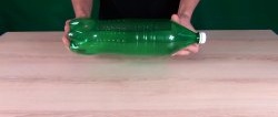 Hvordan lage en myggfelle fra en PET-flaske