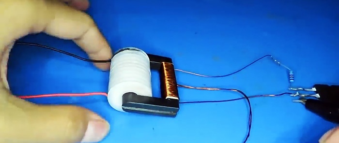 So bauen Sie einen einfachen 40-kV-Hochspannungswandler mit einem Transistor zusammen