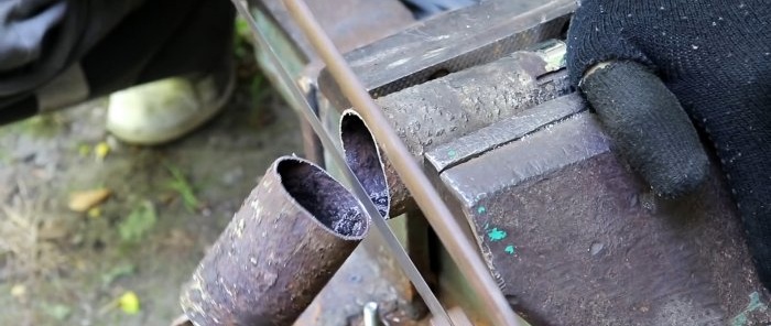 Gręžimo priedas, pagamintas iš seno šlifuoklio, skirtas medienai pjauti