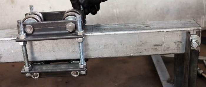 Gør-det-selv geringssav baseret på en slibemaskine med broch