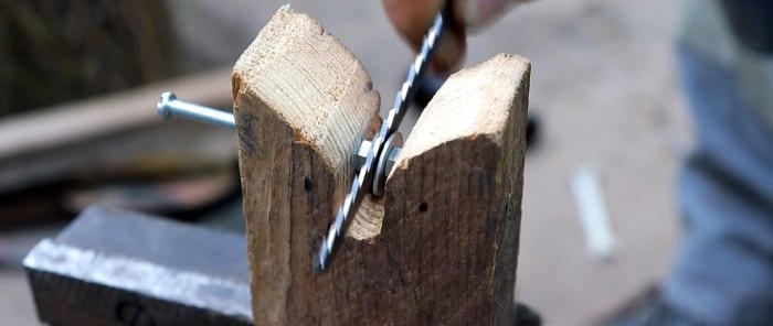 Comment fabriquer un accessoire de scie sauteuse pour une perceuse ou un tournevis