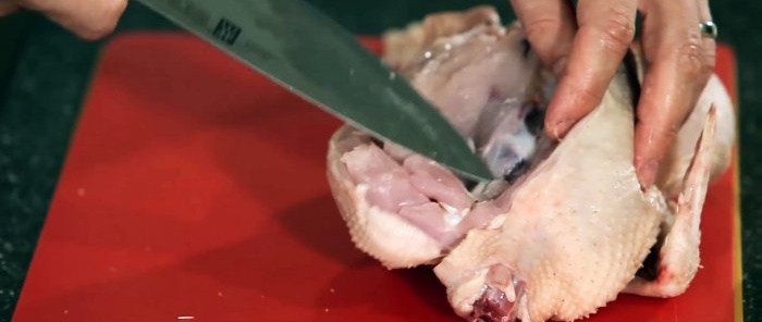 Главен готвач показва как се нарязва пилето в най-добрите ресторанти
