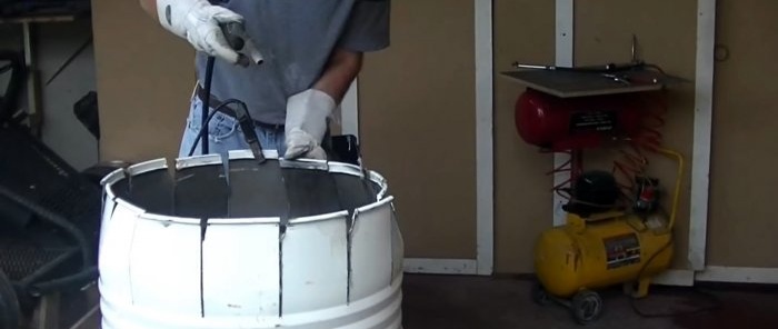 Πώς να φτιάξετε μπετονιέρα με μηχανισμό αναδίπλωσης από βαρέλι