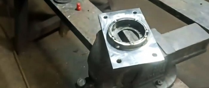 How to make a high-quality housing for installing a bearing without a lathe