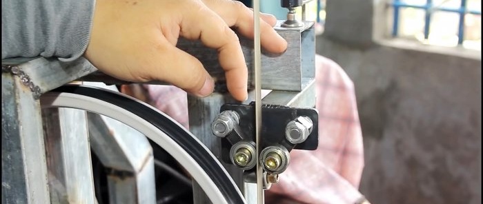 Comment fabriquer une scie à ruban avec des roues de vélo