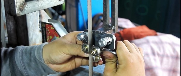 Jak vyrobit pásovou pilu z kol jízdních kol