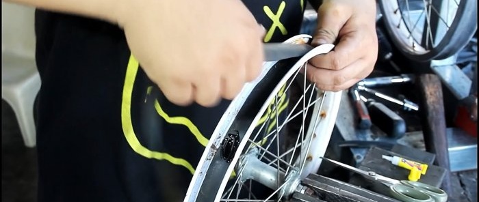 Ako vyrobiť pásovú pílu z bicyklových kolies