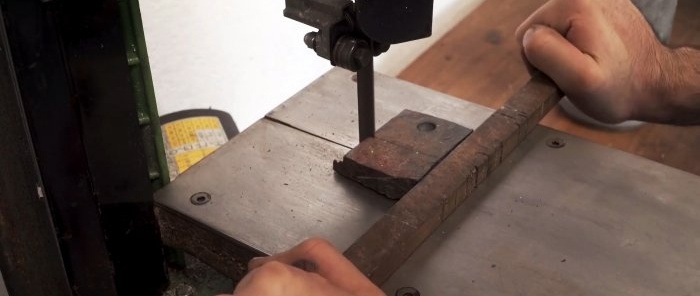 Hvordan man laver et værktøj til montering af smedede nitter fra en støddæmperfjeder og leje