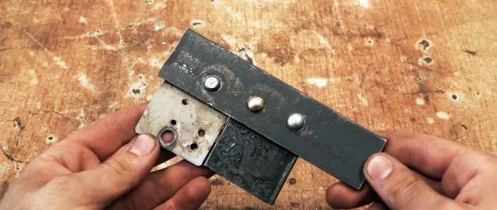 Hvordan lage et verktøy for å installere smidde nagler fra en støtdemperfjær og lager