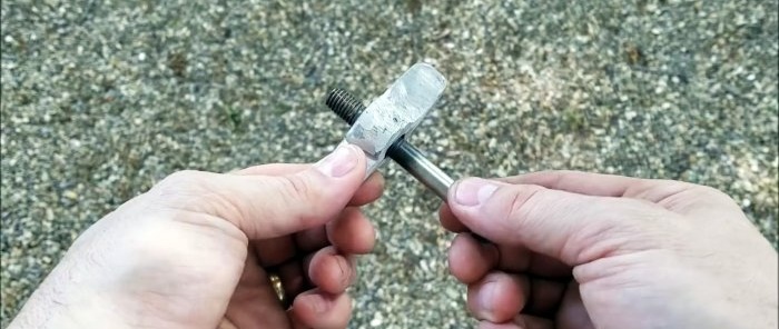 The easiest way to cast aluminum wing nuts without a muffle furnace for thread cutting and other difficulties