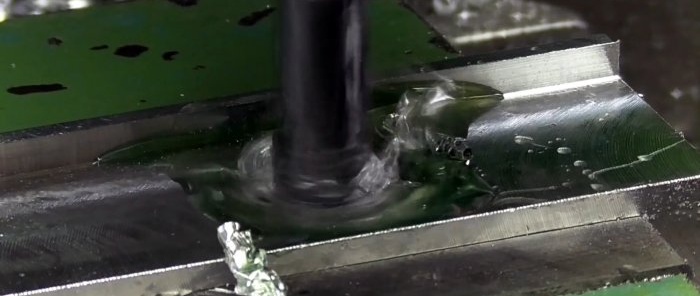 Hur man gör prismatiska aluminiumskruvlock