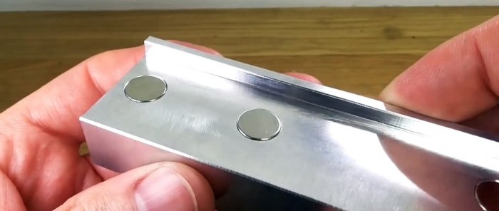 Kaip pasidaryti prizminius aliuminio spaustukų dangčius
